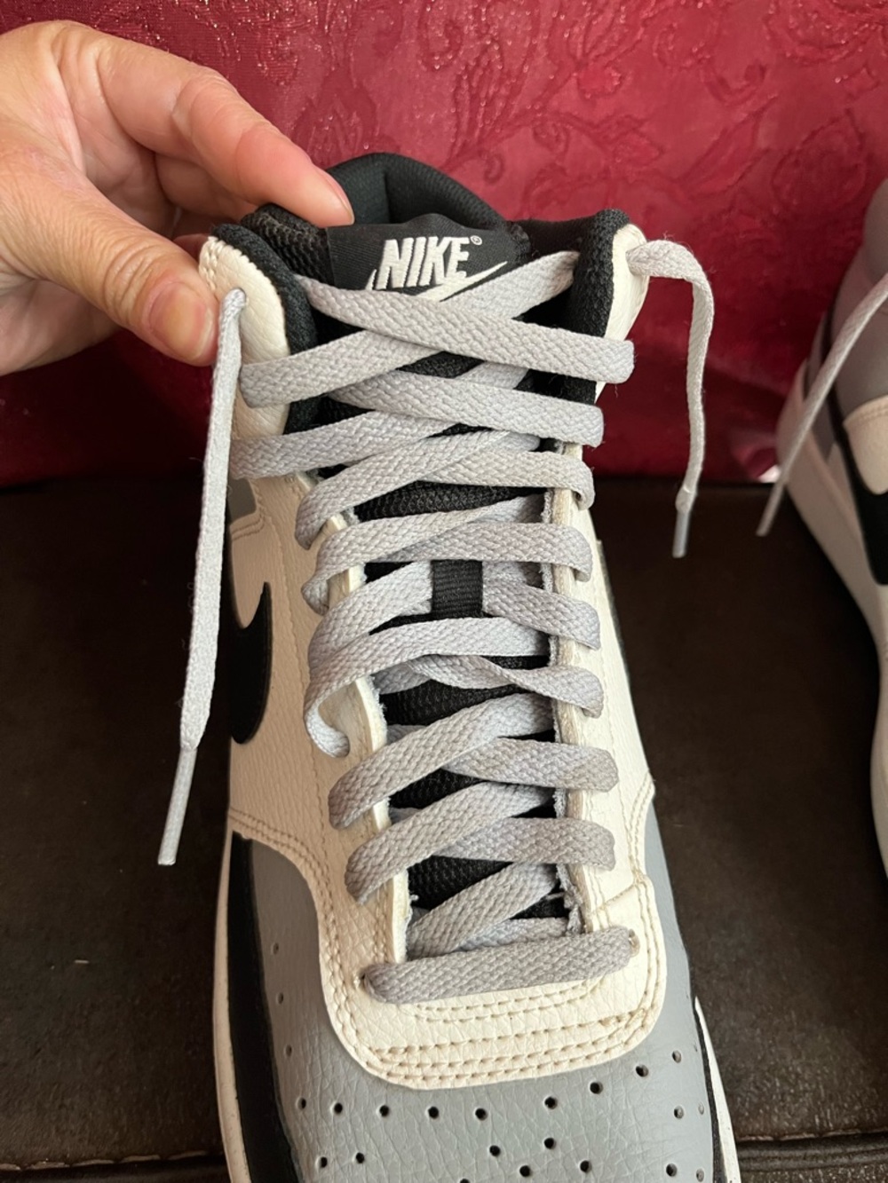 Nike Men’s Low-Top Sneakers in White, Black, and Gray - Picture 5 of 7